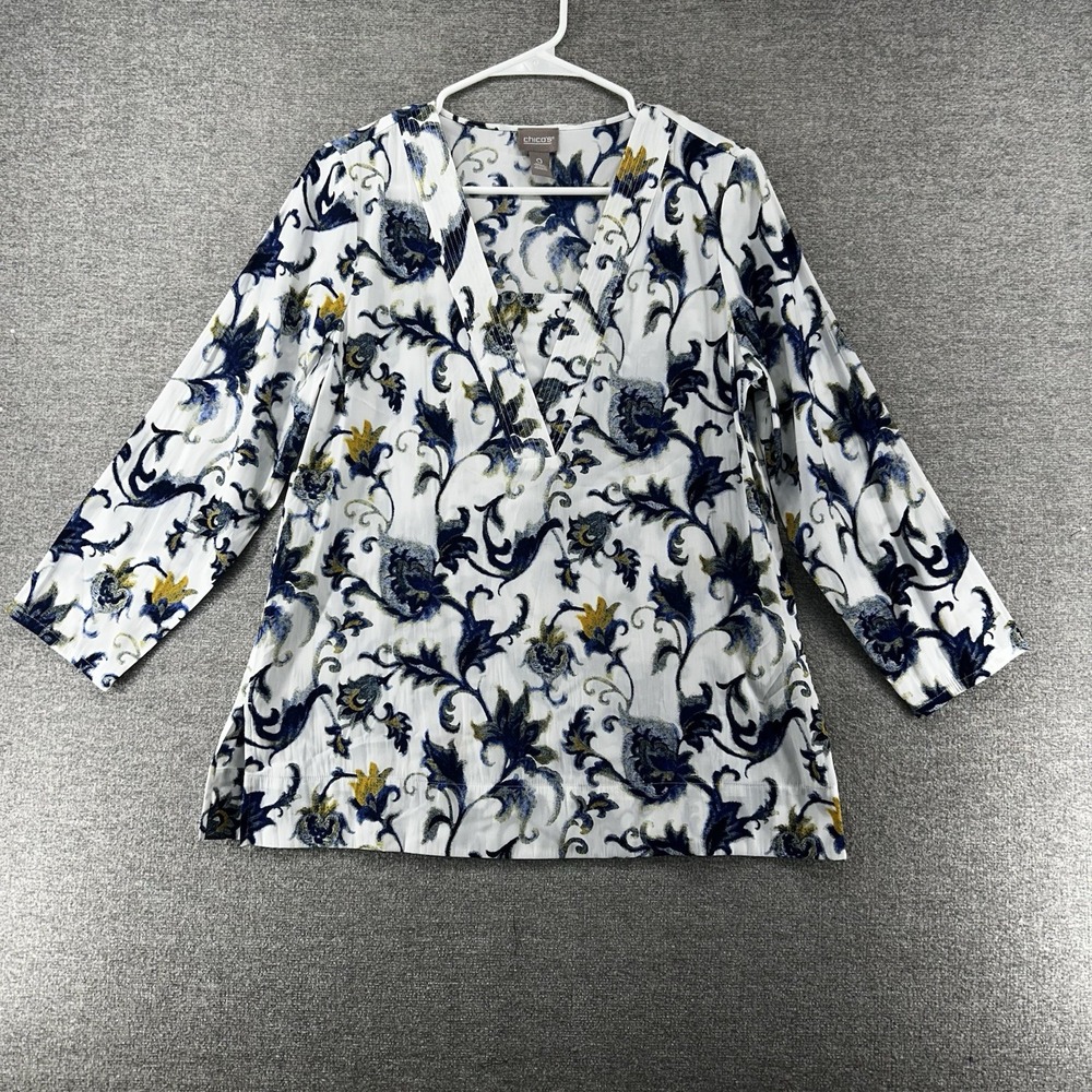Chicos Top Women Size 0 3/4 Sleeve Paisley Casual V Neck